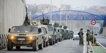 إسبانيا ترفع الجاهزية العسكرية في سبتة تحسباً لمحاولات عبور جديدة