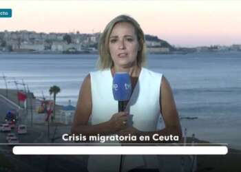 المغرب يطلب من صحفيي TVE وEFE مغادرة الفنيدق وسط تشديد أمني