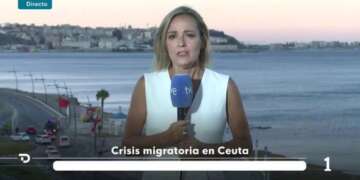 المغرب يطلب من صحفيي TVE وEFE مغادرة الفنيدق وسط تشديد أمني