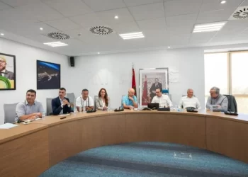 الأحرار يتهم “البام” باستمالة منتخبيه ويهدد باللجوء إلى القانون