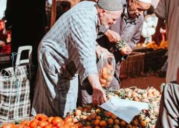تراجع أسعار المواد الغذائية بالمغرب خلال يوليوز واستقرار نسبي لباقي مكونات الاستهلاك