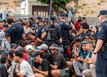 أزمة العبور الجماعي تكبد سبتة المحتلة خسائر تتجاوز 33 مليون يورو