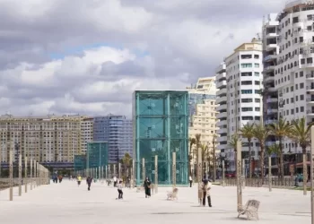 شبهات غسل أموال تحرك التحقيقات في صفقات عقارية فاخرة بالدار البيضاء وطنجة