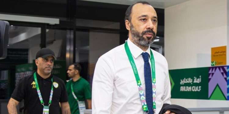 السكتيوي يقود عُمان إلى نصف نهائي «خليجي 27» في تأهل مثير بمعيار