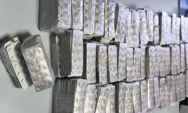 حجز أزيد من 2600 قرص مخدر ومهلوس في عمليتين أمنيتين بطنجة وإمزورن