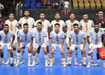 أسود القاعة يفتتحون رحلة الدفاع عن اللقب الإفريقي بمواجهة الجزائر