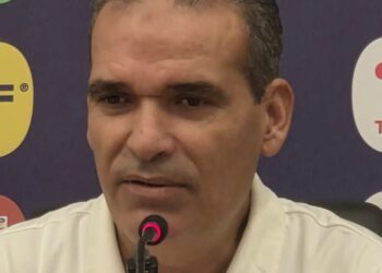 هشام الدكيك: أسود القاعة يدخلون كأس إفريقيا بطموح الحفاظ على اللقب القاري