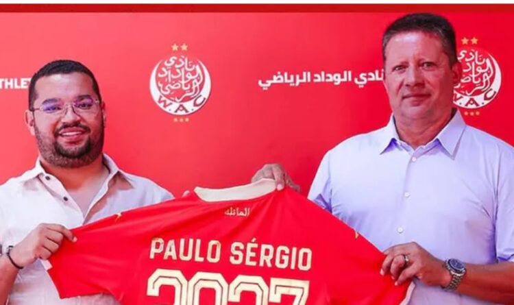 مستقبل باولو سيرجيو مع الوداد على المحك وسط مطالب برحيله وخلاف حول