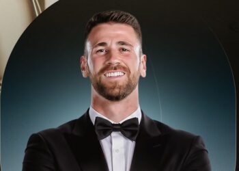 أوناي سيمون يتوج بجائزة ياشين لأفضل حارس مرمى في العالم لعام 2026