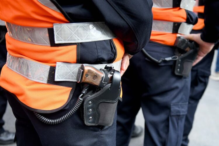 رصاصة تحذيرية خلال تدخل أمني لتوقيف شخص خطير بفاس