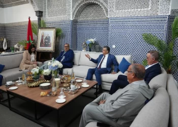 لشكر يقترح حكومة مصغرة ويرفض اختزال الأغلبية في توزيع الحقائب الوزارية
