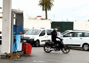 مبادرة مدنية تطالب بتسقيف أسعار المحروقات في المغرب عند 10 دراهم للتر