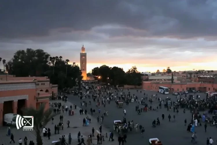 استخدام صور ساحة جامع الفنا في مادة ترويجية جزائرية يثير جدلاً بشأن