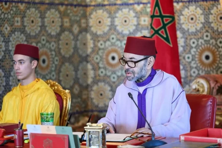 جلالة الملك محمد السادس يتابع تقدم مشاريع مينائية كبرى بالناظور وطنجة