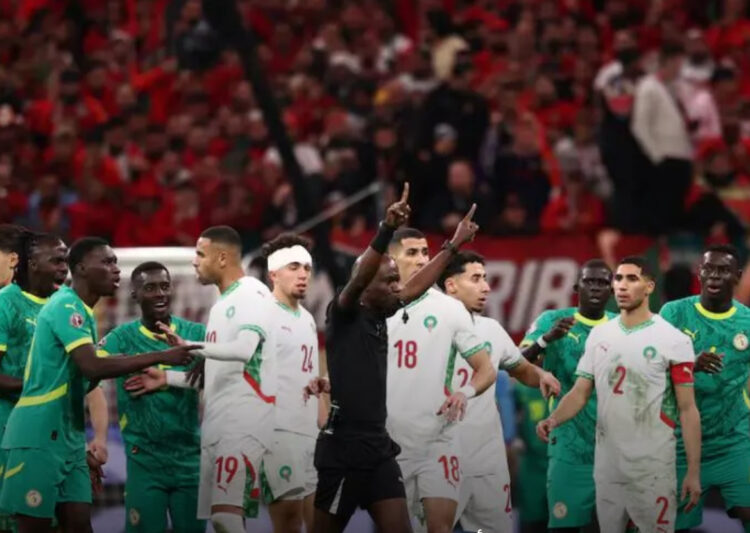 الفرنسية جيرالد سيمون تترأس هيئة «طاس» للنظر في الطعن السنغالي بشأن نهائي