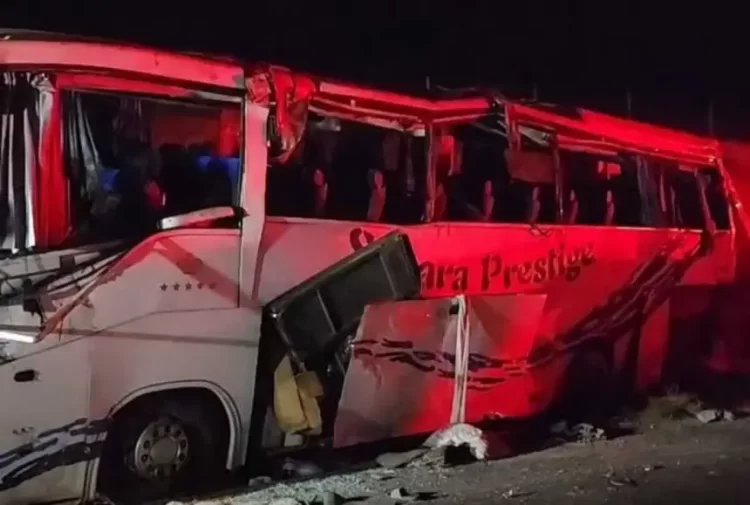 مصرع أربعة أشخاص وإصابة 28 آخرين في حادثة سير خطيرة بمنحدر أمسكرود