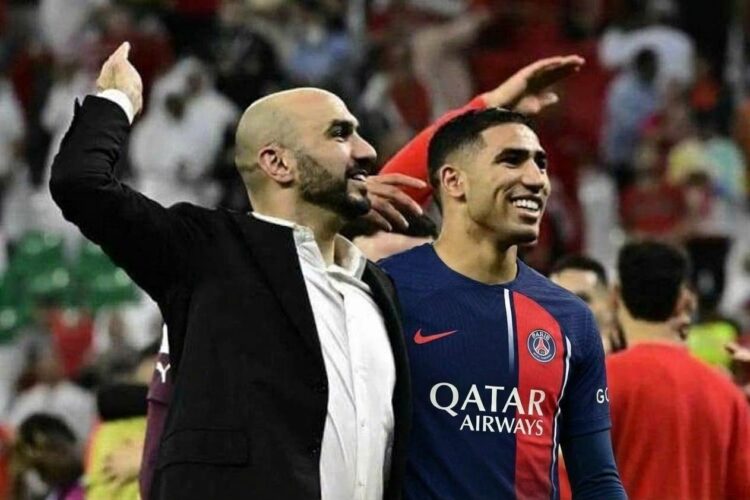 حكيمي والركراكي يستعيدان أجواء المنتخب المغربي في لقطة طريفة على «كنال بلوس»